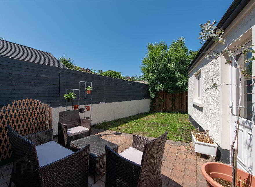 6 Weavers Way, Ballynahinch, BT24 8ZA