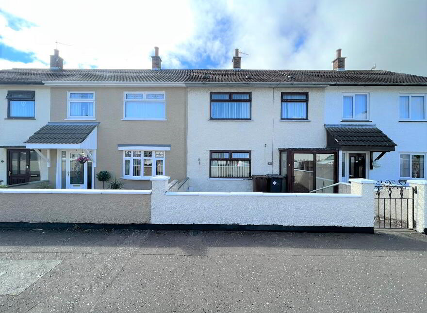 18 Blackthorn Park, Carrickfergus, BT38 8ER photo