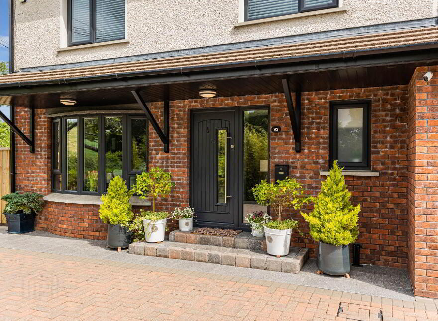92 Comber Road, Hillsborough, BT26 6NA