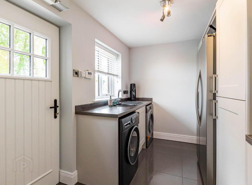 92 Comber Road, Hillsborough, BT26 6NA