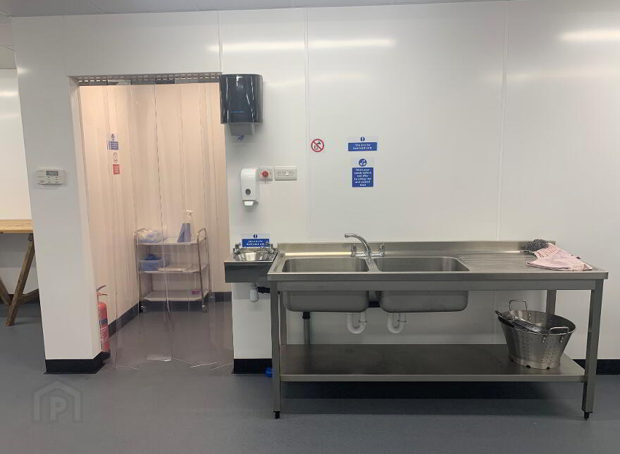 E3 Commercial Furnished Kitchen, Ronan Valley Business Park, 58-60...Magherafelt, BT45 6EW