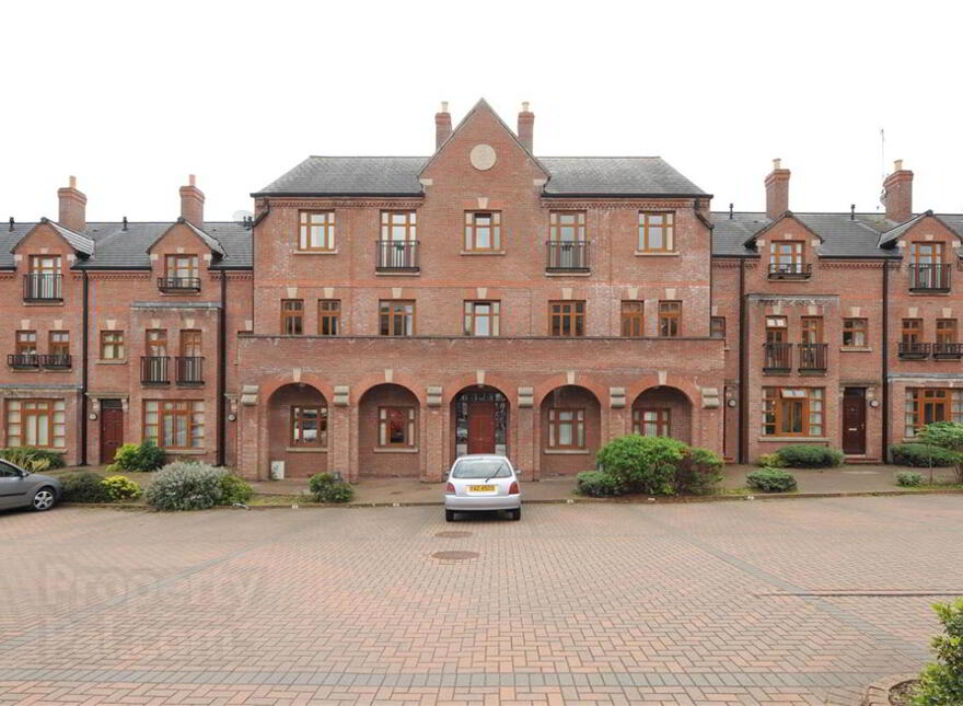 Apt 25 The Cloisters, University Avenue, Belfast, BT7 1GD photo