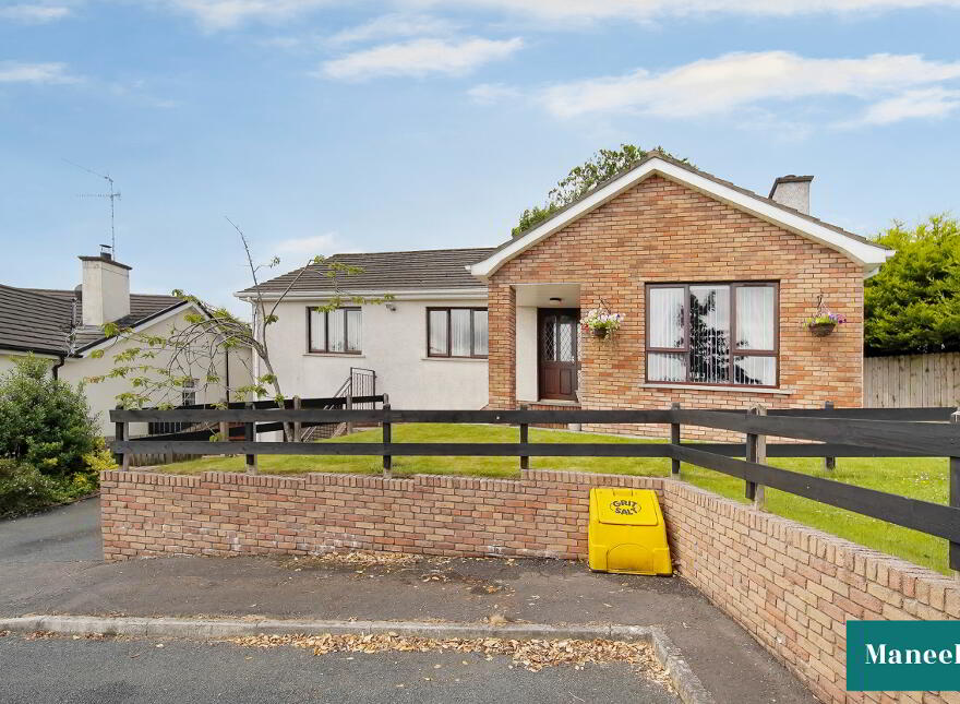 6 Willow Close, Dungannon, BT70 1XF