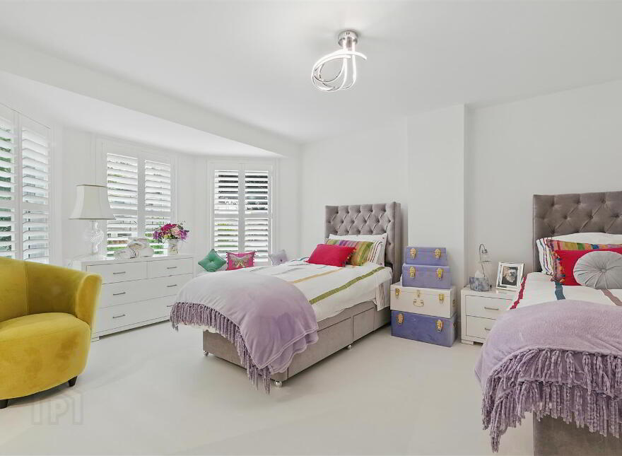 16a Myrtlefield Park, Belfast, BT9 6NE