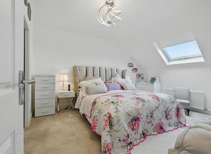 16a Myrtlefield Park, Belfast, BT9 6NE