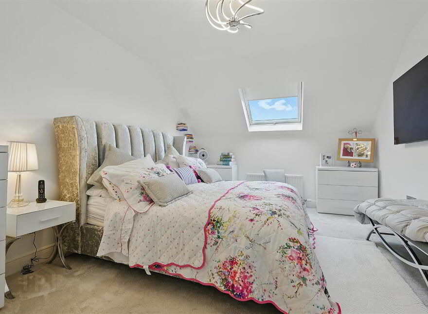 16a Myrtlefield Park, Belfast, BT9 6NE