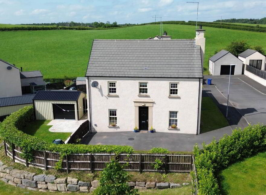 51 Carnalea Manor, Omagh, BT78 2PQ photo