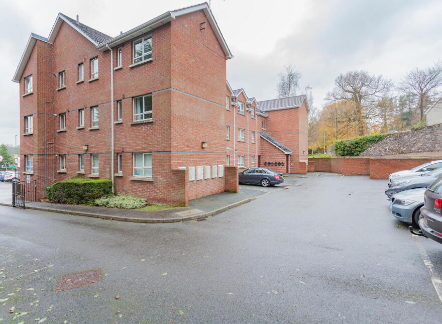 8 Park View, Old Milltown Road, Belfast, BT8 7SQ