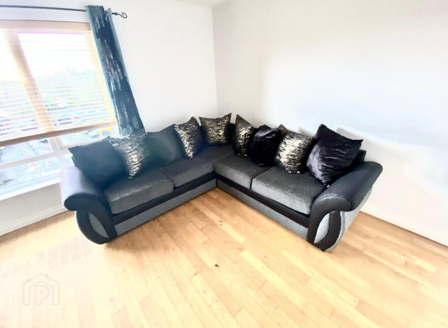 8 Park View, Old Milltown Road, Belfast, BT8 7SQ