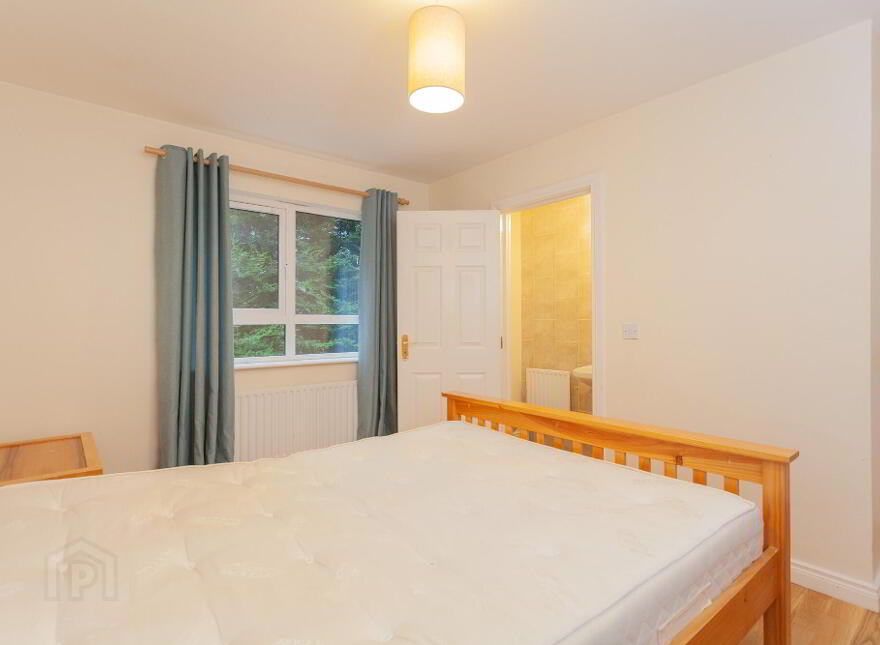 8 Park View, Old Milltown Road, Belfast, BT8 7SQ