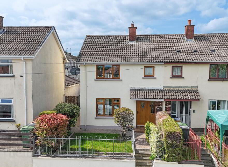 57 Gosford Gardens, Markethill, BT60 1PU photo