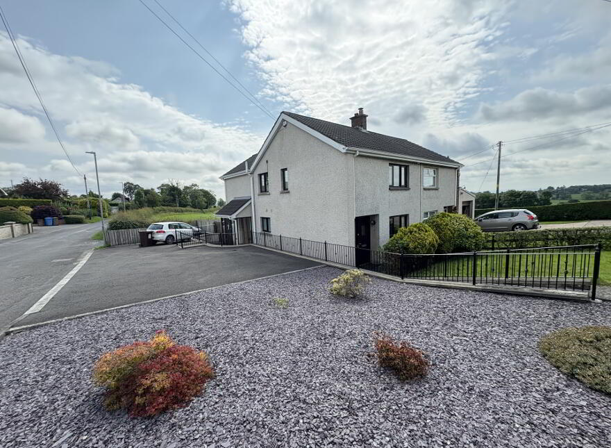 5 Kingarve Road, Dunganno, BT71 6LQ photo