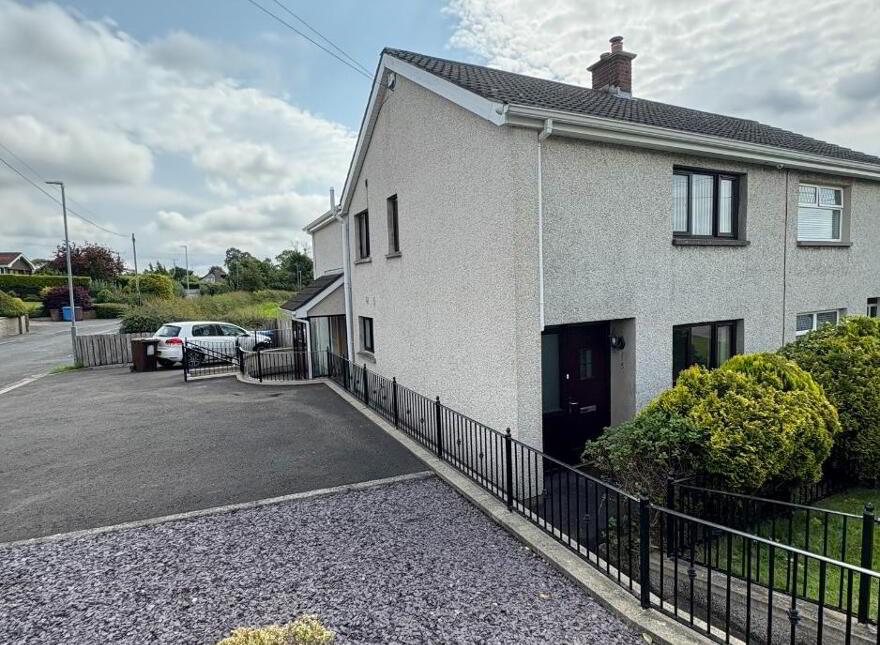 5 Kingarve Road, Dunganno, BT71 6LQ photo