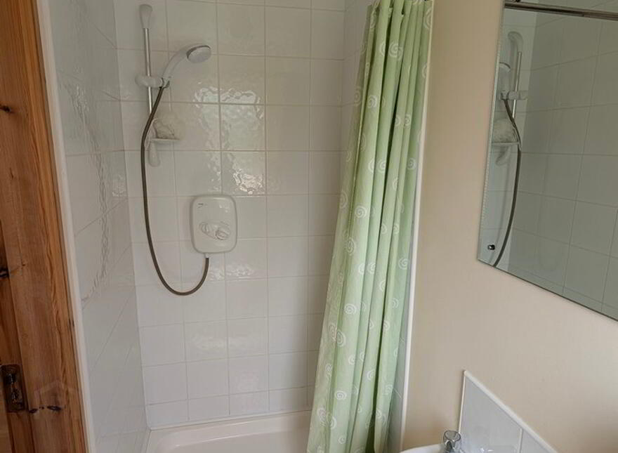 4 Cluain Alainn, Carrigallen, H12E188