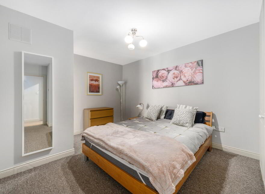 108 Newmarket Square, Wards Hill, Dublin, D08RRT7