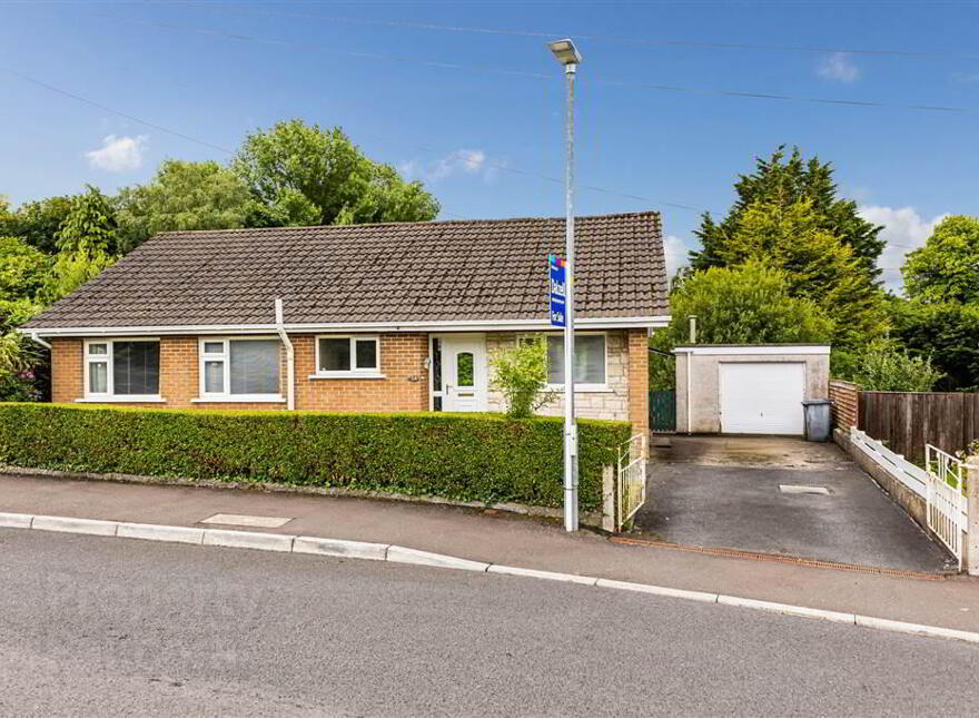 15 Traherne Gardens, Lisburn, BT27 5QW photo