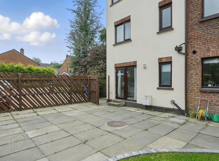 20 Upper Malone Park, Belfast, BT9 6PP