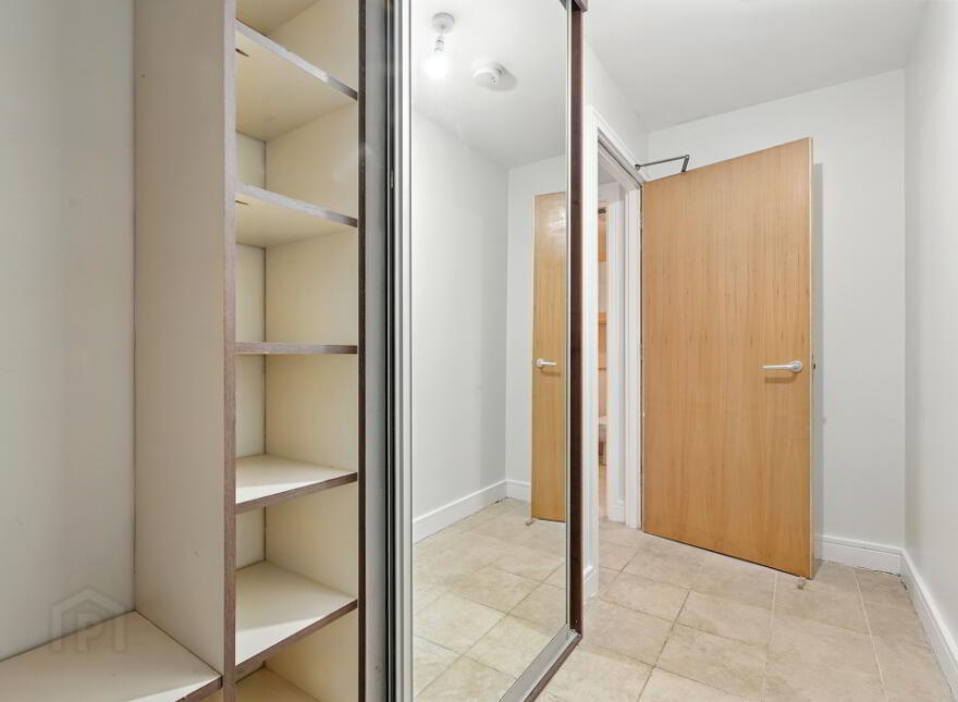 52 Stranmillis Wharf, Belfast, BT9 5GN
