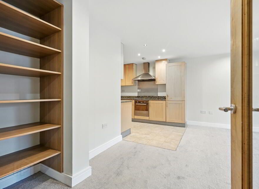 52 Stranmillis Wharf, Belfast, BT9 5GN