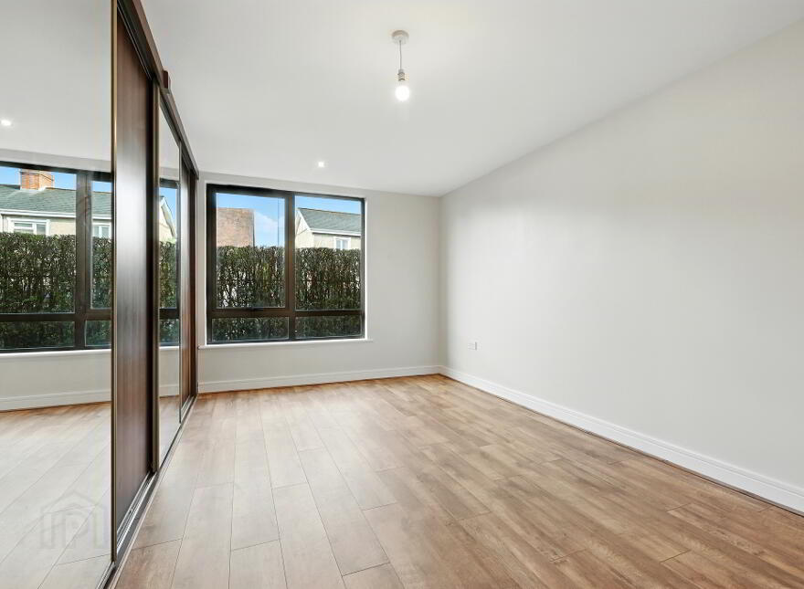 52 Stranmillis Wharf, Belfast, BT9 5GN