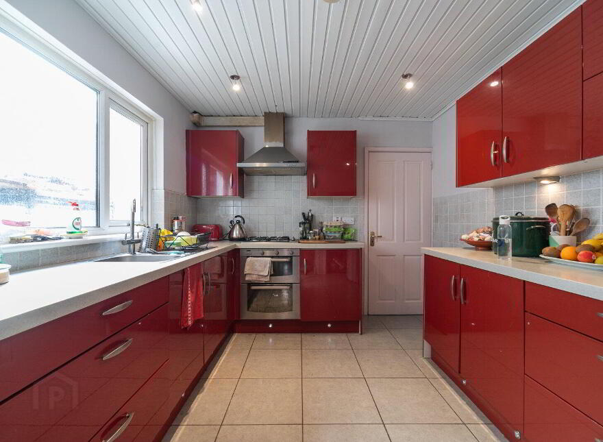 32 Rossmore Avenue, Belfast, BT7 3HB