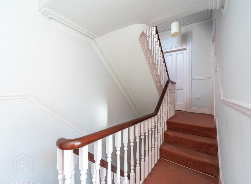 32 Rossmore Avenue, Belfast, BT7 3HB