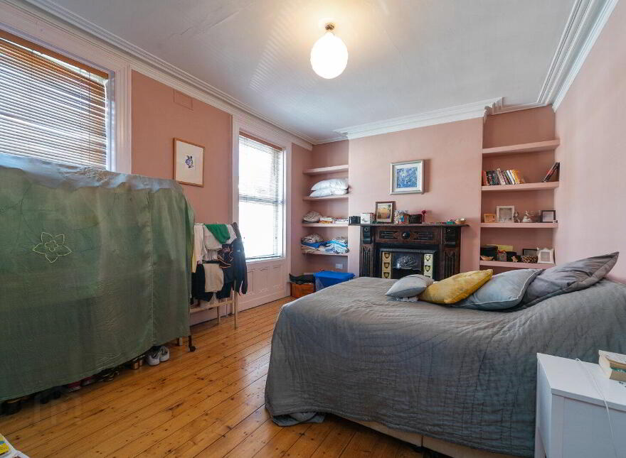 32 Rossmore Avenue, Belfast, BT7 3HB