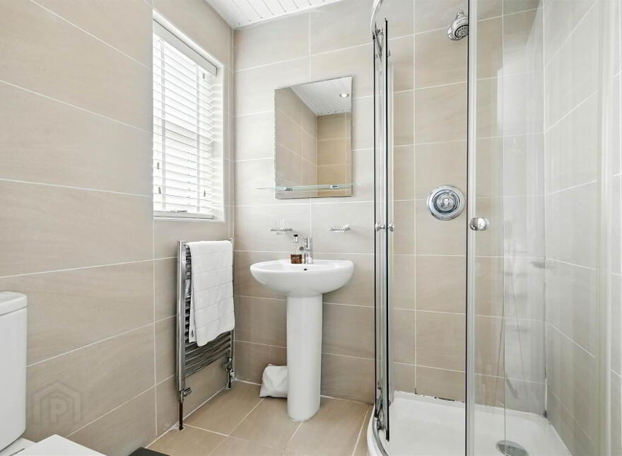 32 Meadowbank, Jordanstown, Newtownabbey, BT37 0UP