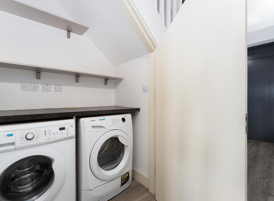 32 The Avenue, Scholarstown Wood, Rathfarnham, Dublin, D16N9K3
