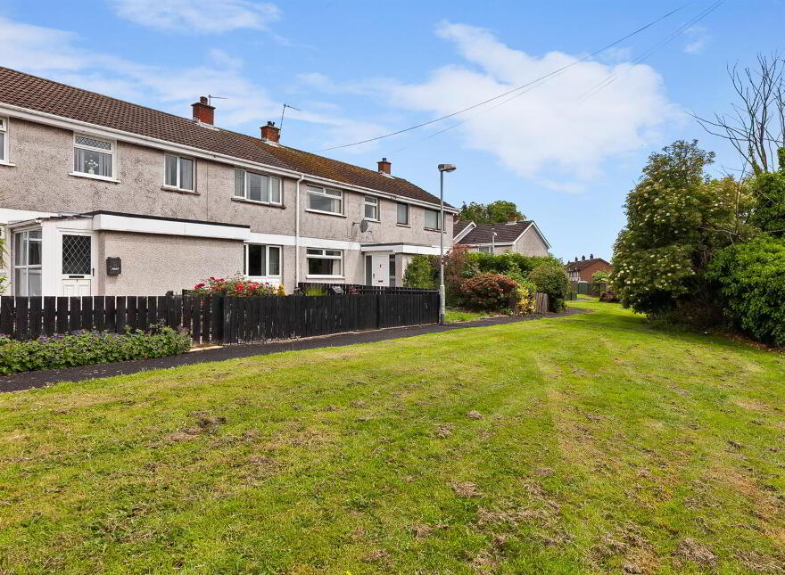 3 Thorndale Close, Antrim, BT41 1QE photo