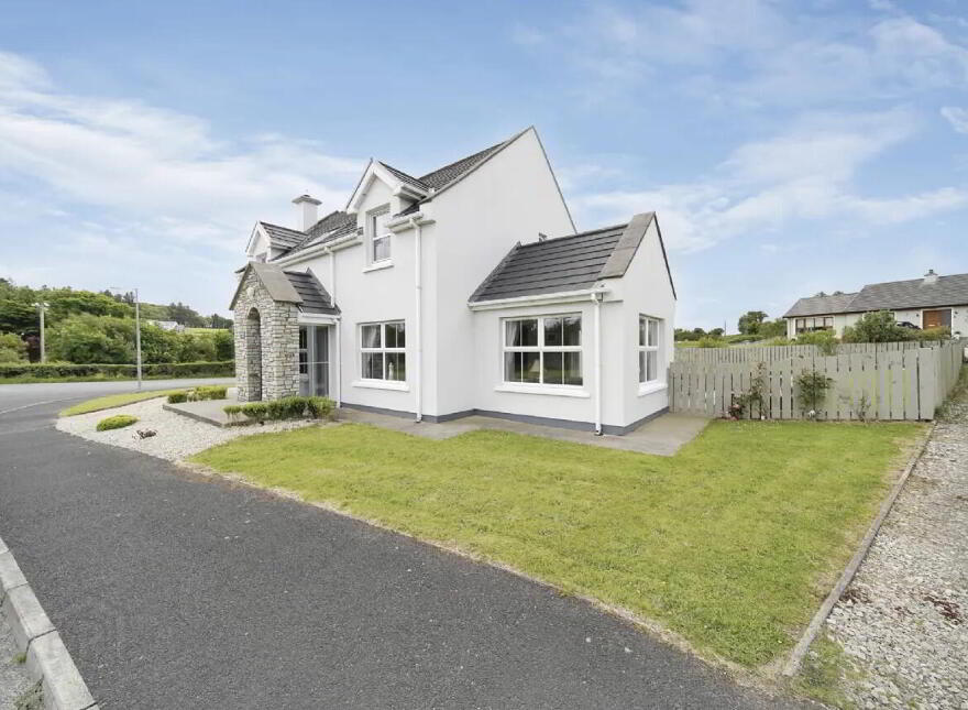 Sand Piper Lodge, 1 Ballymastocker Heights, Portsalon, F92X085
