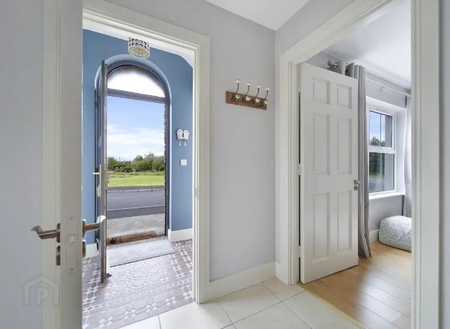 Sand Piper Lodge, 1 Ballymastocker Heights, Portsalon, F92X085