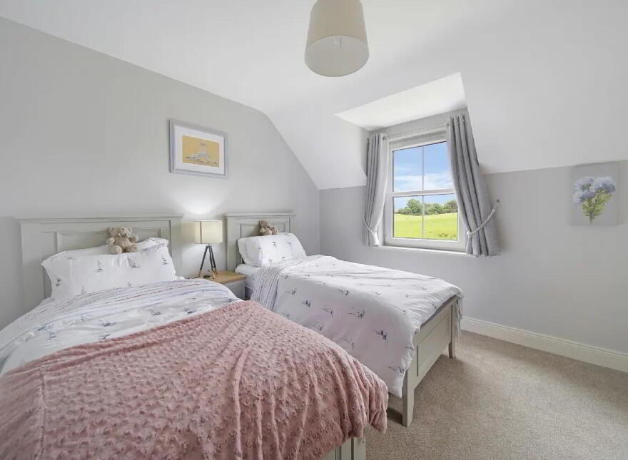 Sand Piper Lodge, 1 Ballymastocker Heights, Portsalon, F92X085