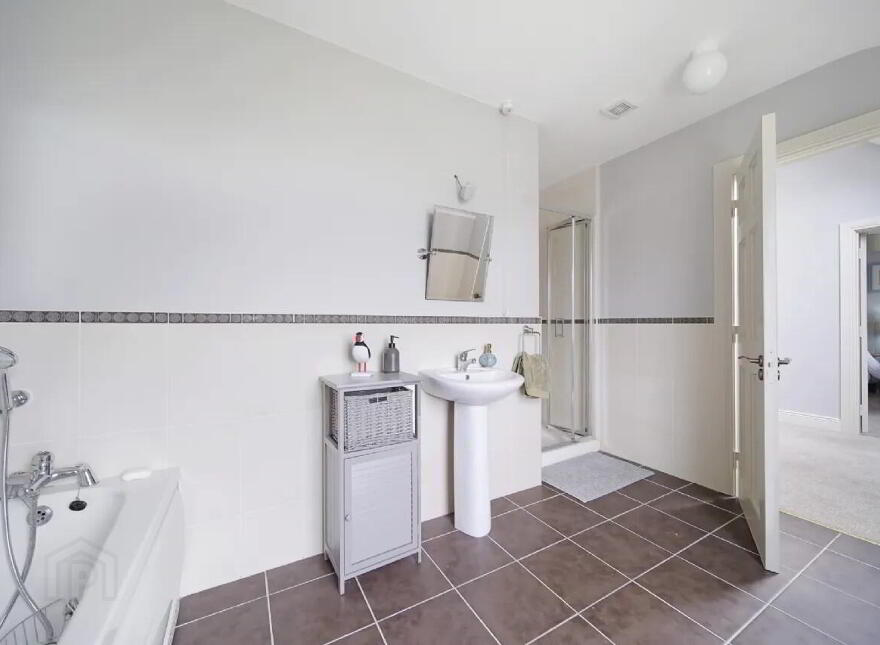Sand Piper Lodge, 1 Ballymastocker Heights, Portsalon, F92X085