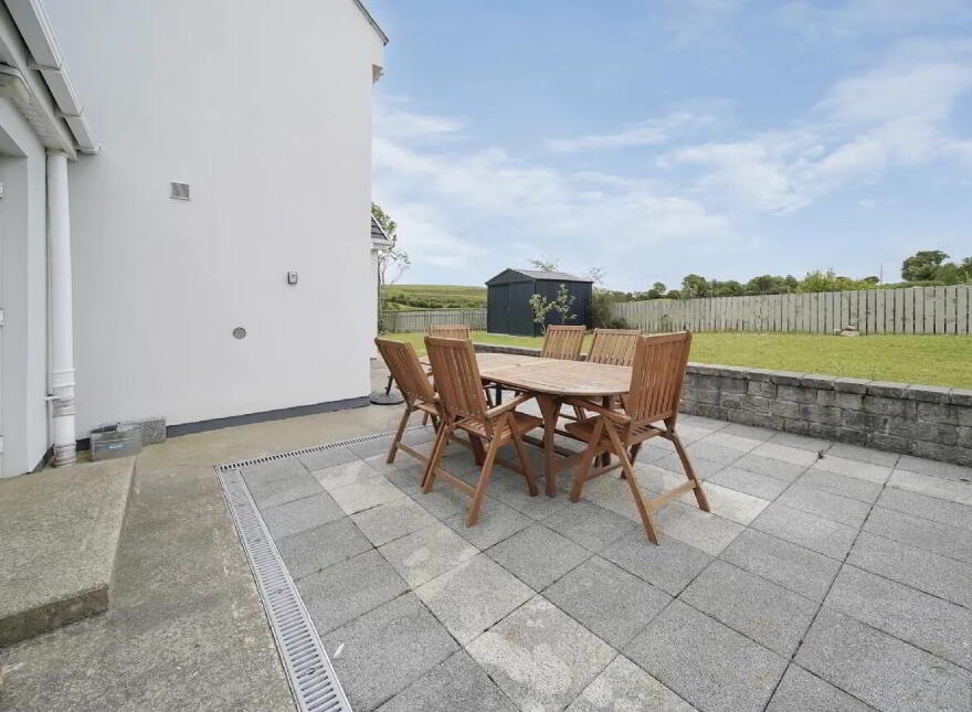 Sand Piper Lodge, 1 Ballymastocker Heights, Portsalon, F92X085