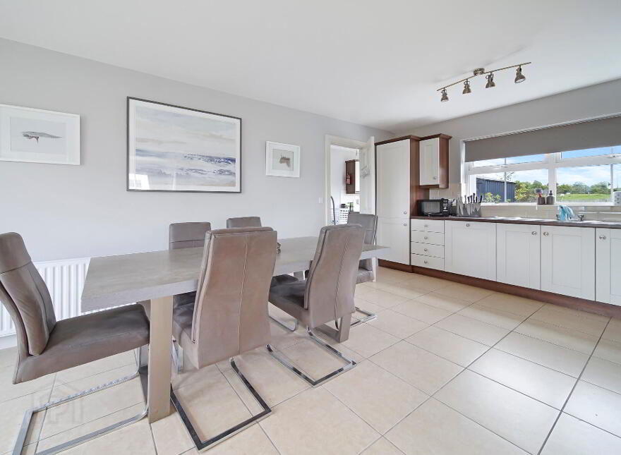 Sand Piper Lodge, 1 Ballymastocker Heights, Portsalon, F92X085