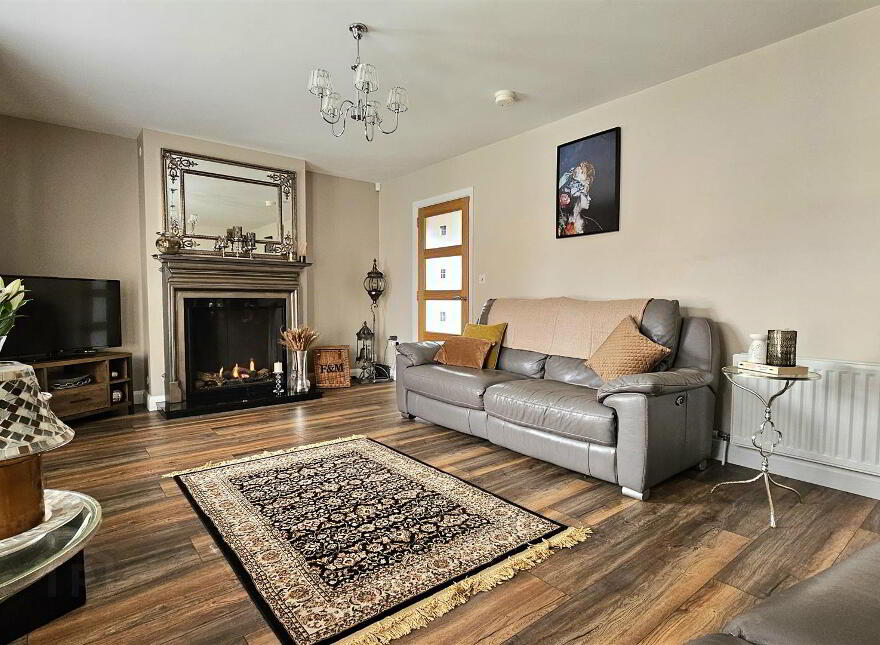 33 Highgrove Crescent, Carrickfergus, BT38 9TZ