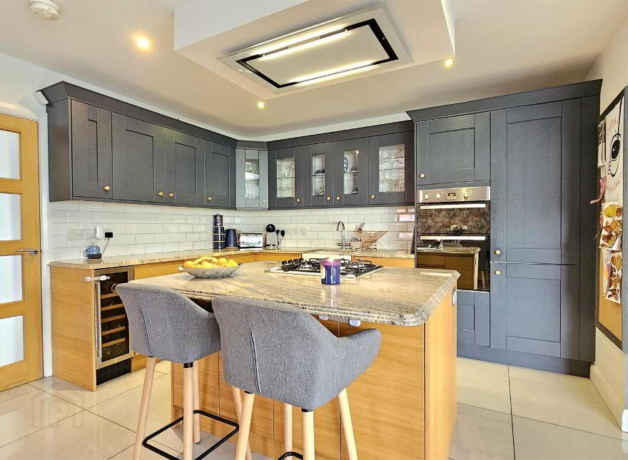 33 Highgrove Crescent, Carrickfergus, BT38 9TZ