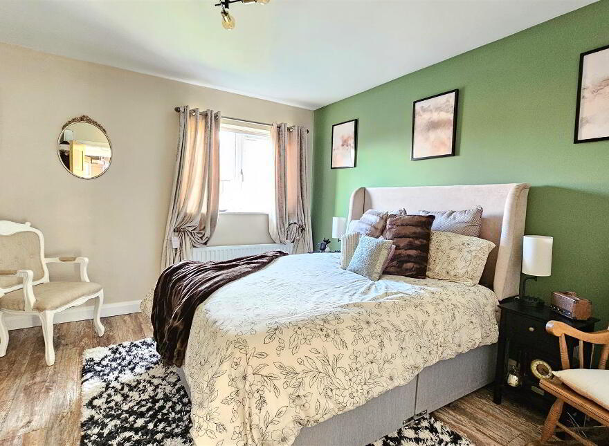 33 Highgrove Crescent, Carrickfergus, BT38 9TZ