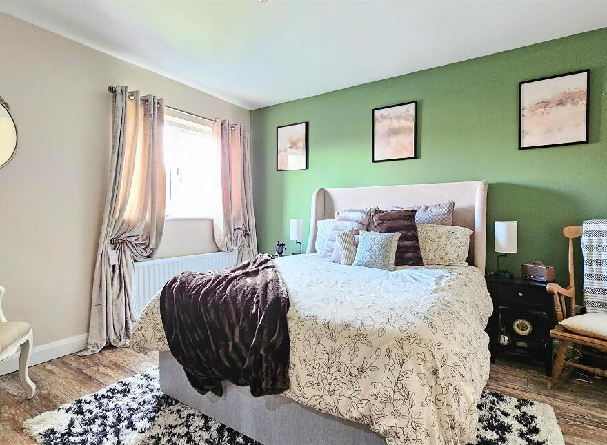 33 Highgrove Crescent, Carrickfergus, BT38 9TZ