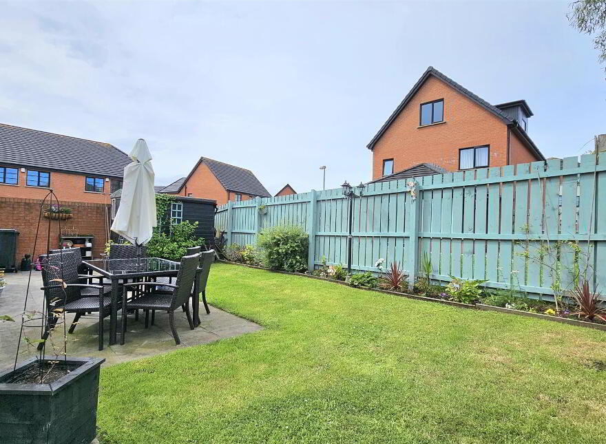 33 Highgrove Crescent, Carrickfergus, BT38 9TZ