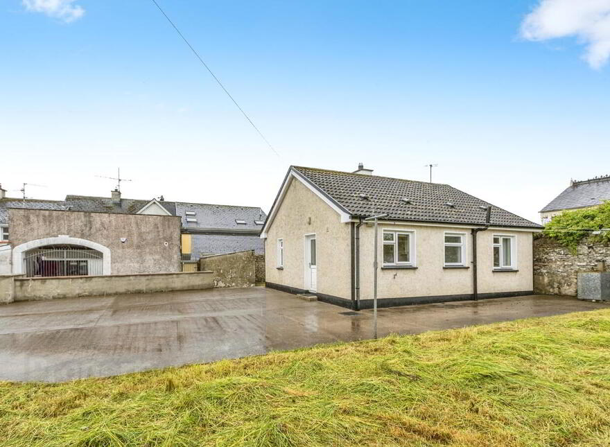 1 Fairview Lane, Enniskillen, BT93 5BY photo