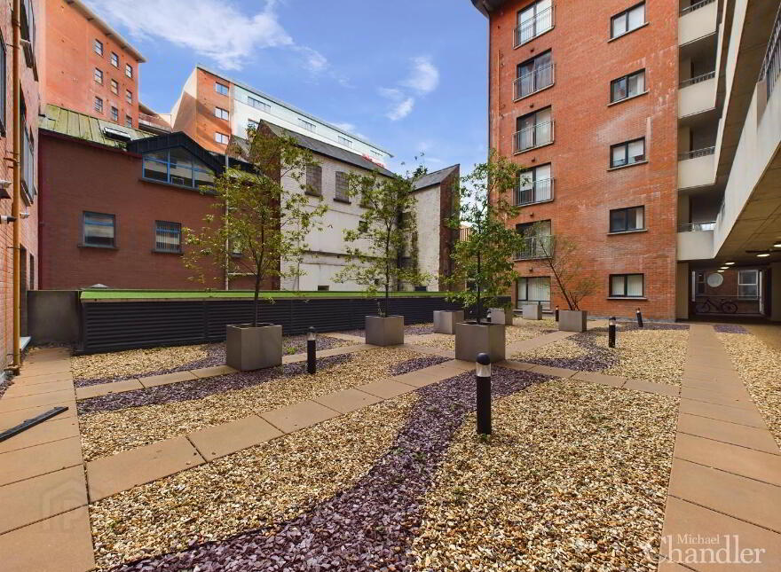 107 College Court Central, King Street, Belfast, BT1 6AD