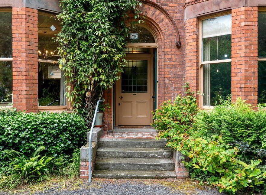 78 Kings Road, Belfast, BT5 6JN