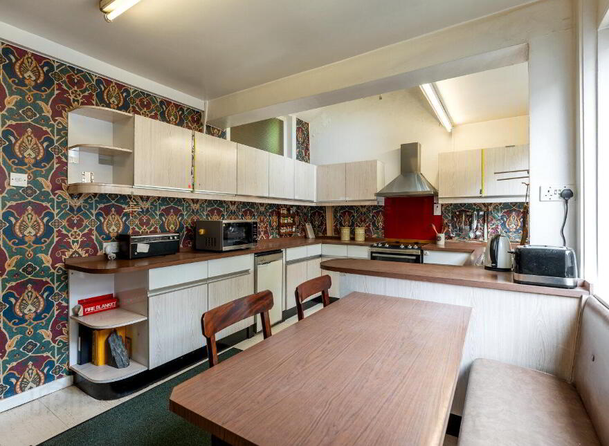 78 Kings Road, Belfast, BT5 6JN