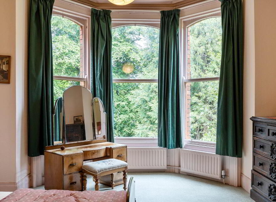 78 Kings Road, Belfast, BT5 6JN