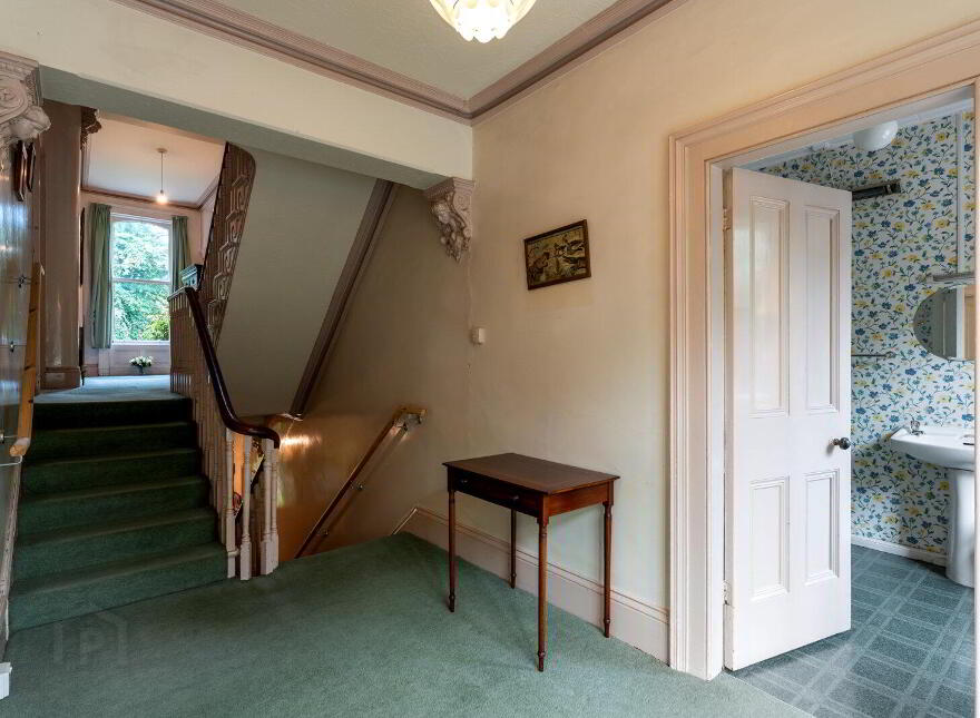 78 Kings Road, Belfast, BT5 6JN
