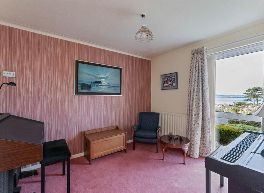 10 Carlston Avenue, Holywood, BT18 0NF