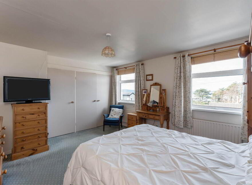 10 Carlston Avenue, Holywood, BT18 0NF