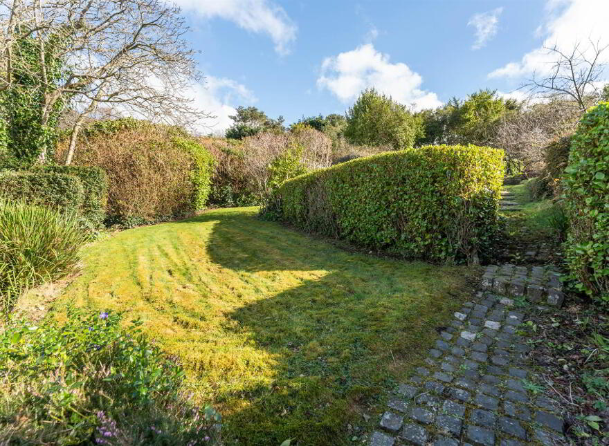 10 Carlston Avenue, Holywood, BT18 0NF